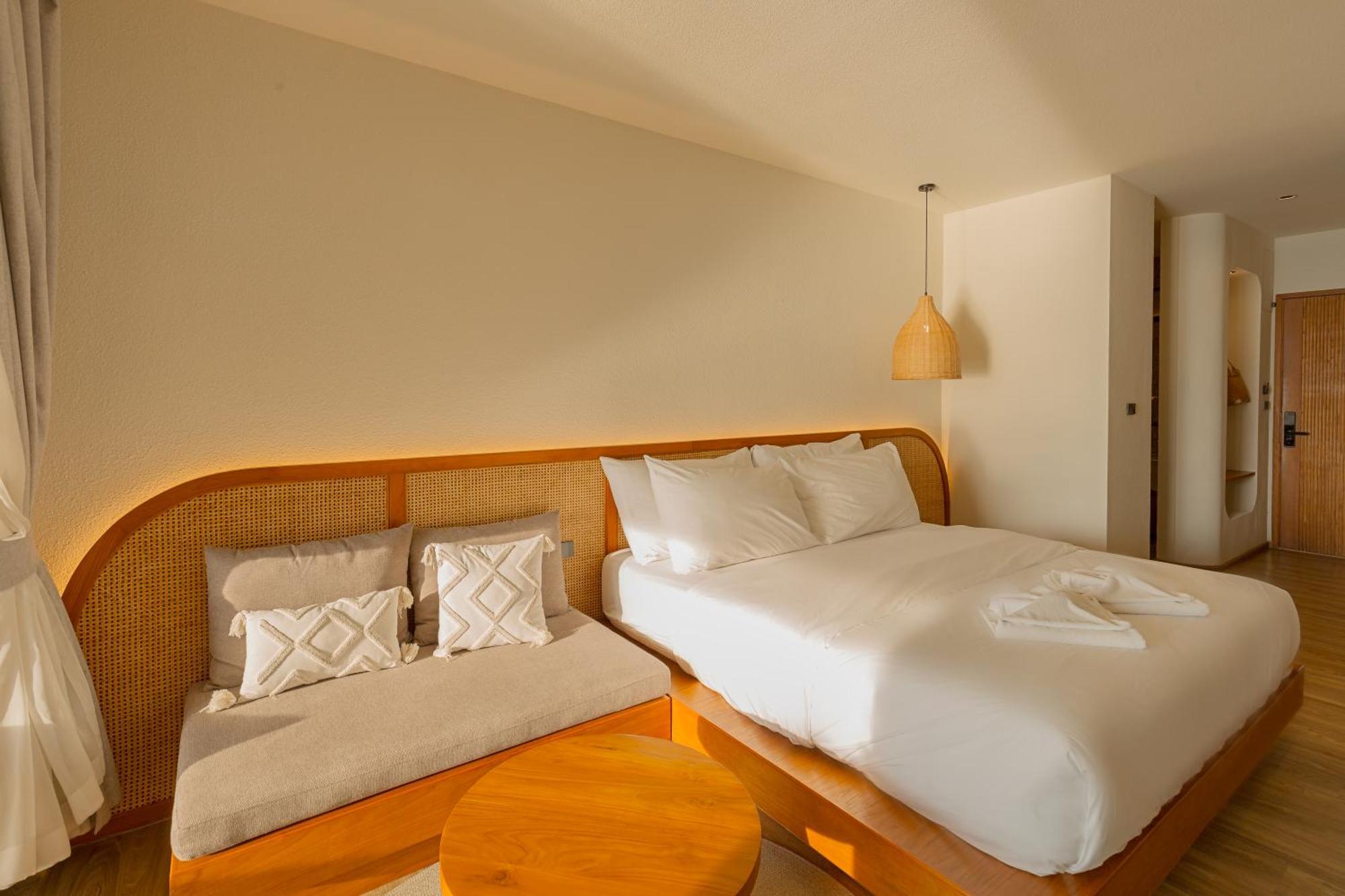Tasana Bar And Luxury Resort Ko Lan Zewnętrze zdjęcie