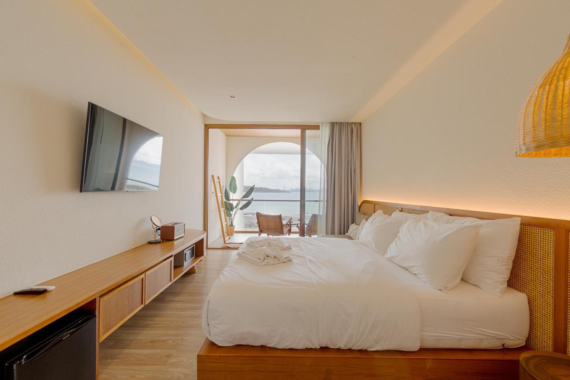 Tasana Bar And Luxury Resort Ko Lan Zewnętrze zdjęcie