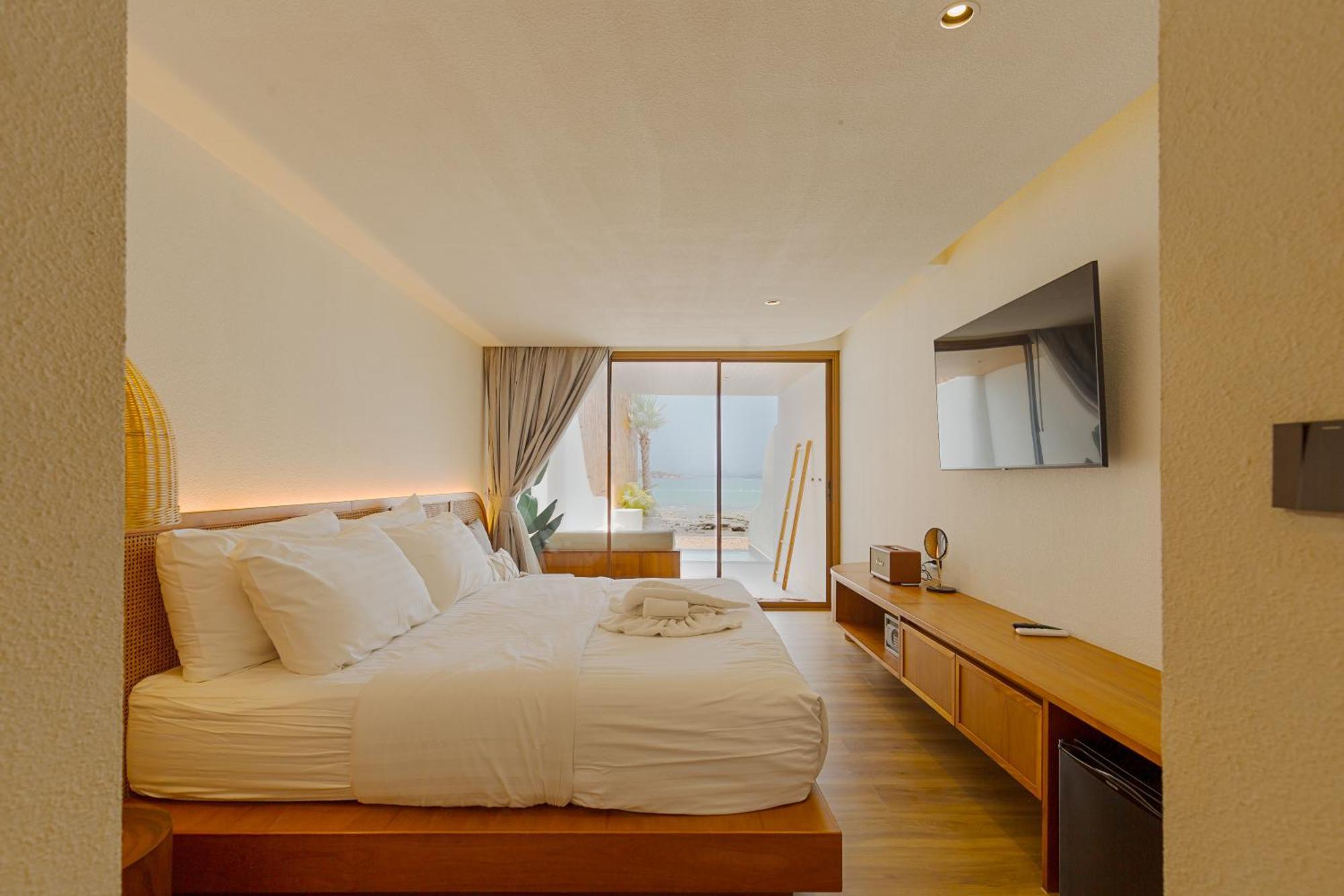 Tasana Bar And Luxury Resort Ko Lan Zewnętrze zdjęcie